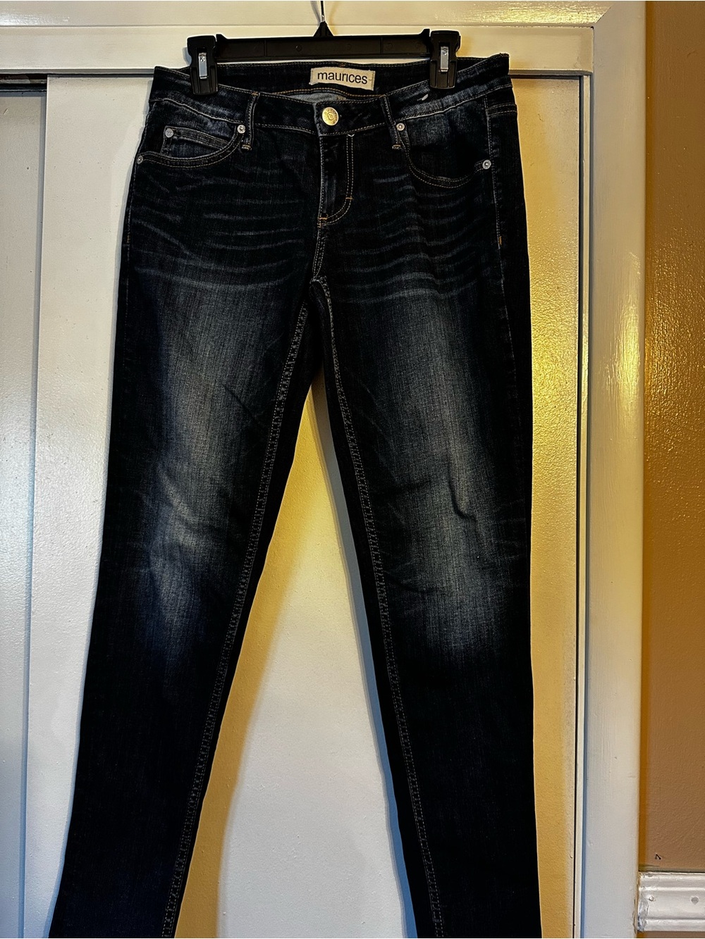 Maurices Women's Black Dark Wash Skinny Jeans